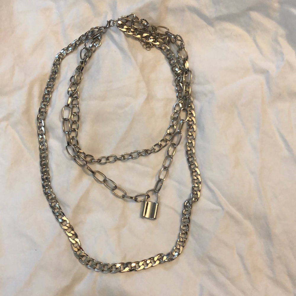 20inch silver 3 layered necklace with charm